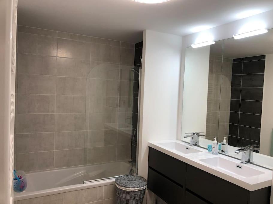 Sainte Maxime - Superbe Appartement Neuf Classe 4 Etoiles Exterior photo